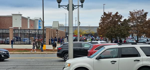 Two Shot in Chaotic Walmart Shooting in Evergreen Park; Suspect and Two Accomplices Apprehended